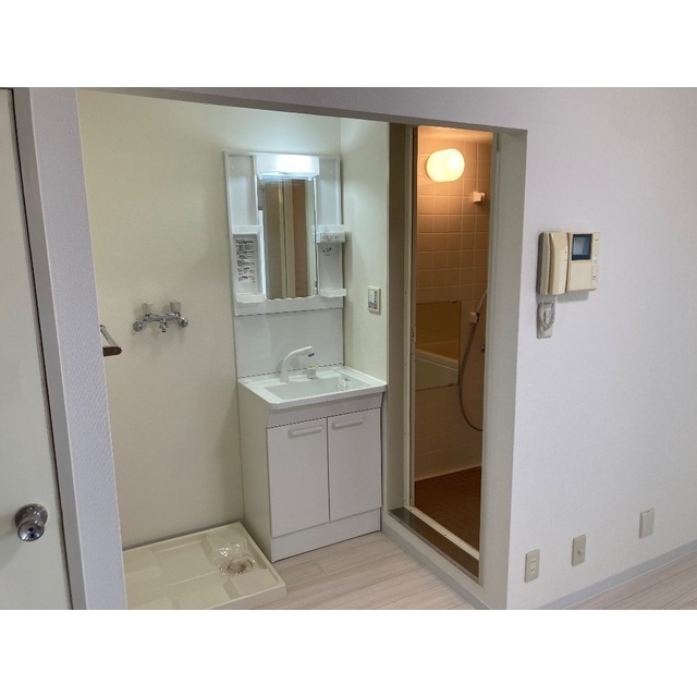 第2成城島田マンション308号室 内観