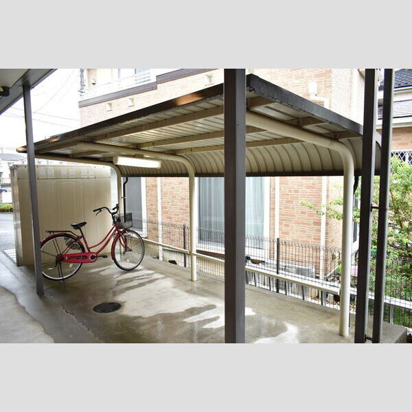 エクレール平塚 駐輪場