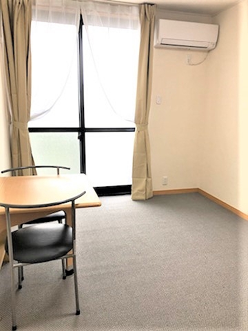 レオパレスガーデンハウス　Ｗ204号室 寝室