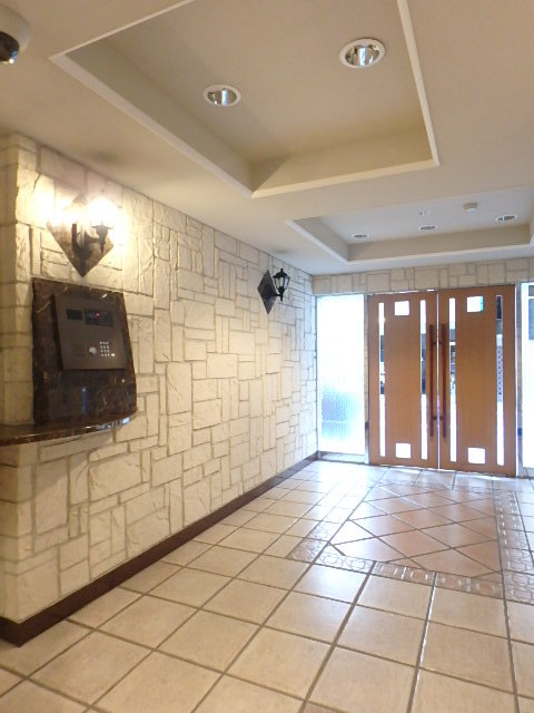 ガーラ本郷三丁目7階 ◆防犯カメラの付いたエントランス◆