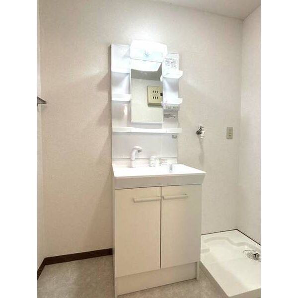 プラーズ六実 洗面