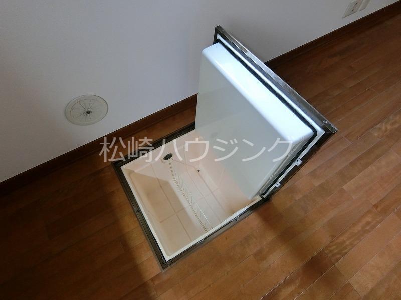 練馬区中村二丁目戸建 収納