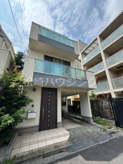 西落合2丁目19戸建ての外観画像