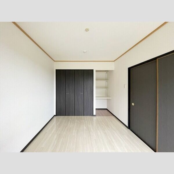 エバーグリーン　Ⅱ201号室 洋室