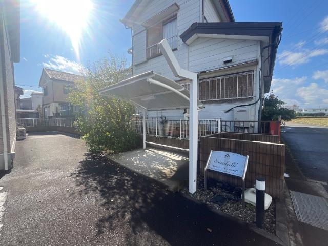 アンソレイエ 外観写真（昼）