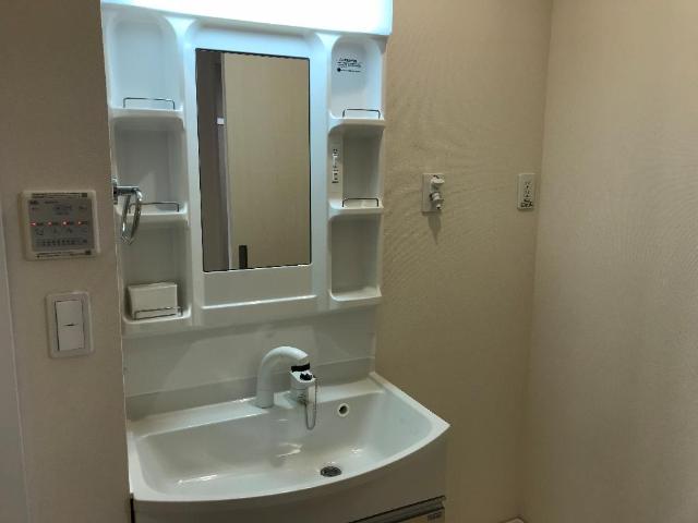 ヴェール・コリーヌ 洗髪洗面化粧台