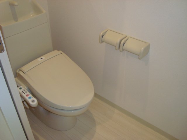 オリーヴ シャワー付トイレ