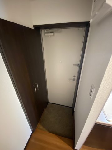 ベイルーム厚木町201号室 玄関