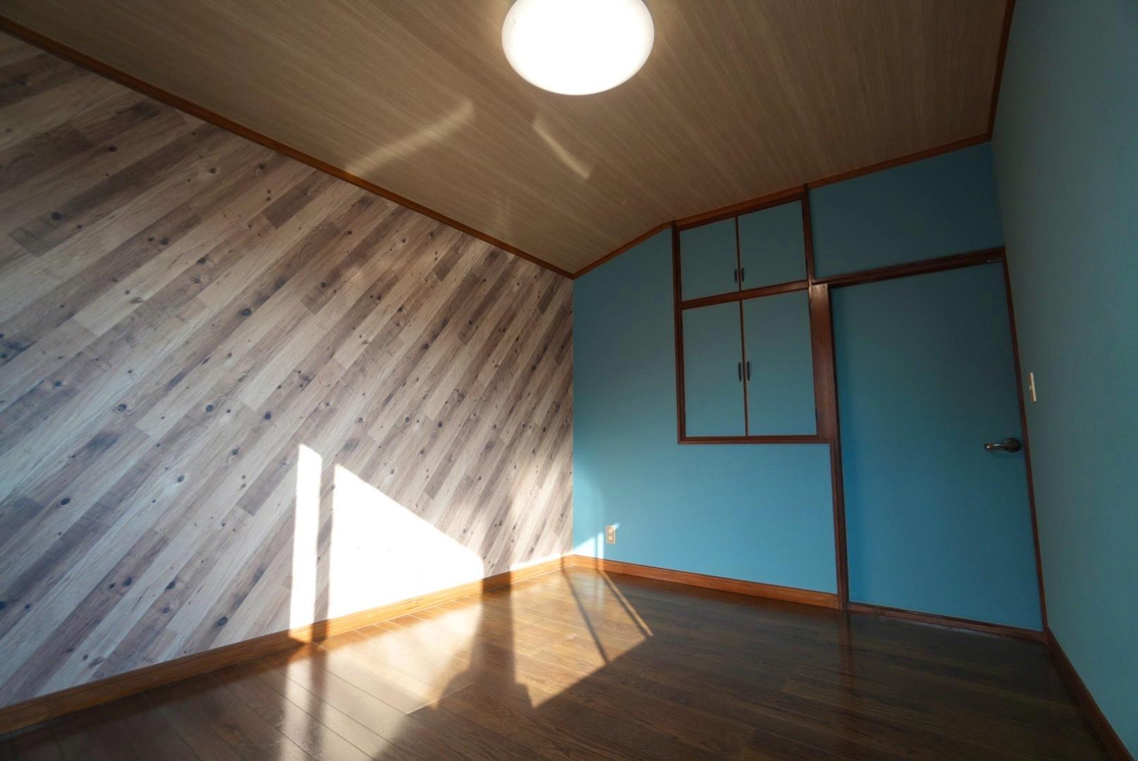 船橋市大穴北２丁目戸建 2階洋室収納