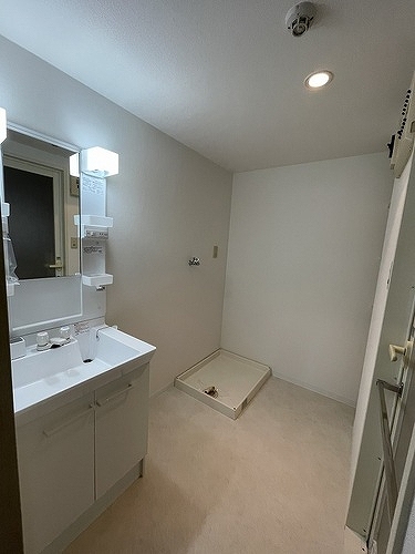 ライオンズステーションプラザ南浦和11階 洗濯機置き場