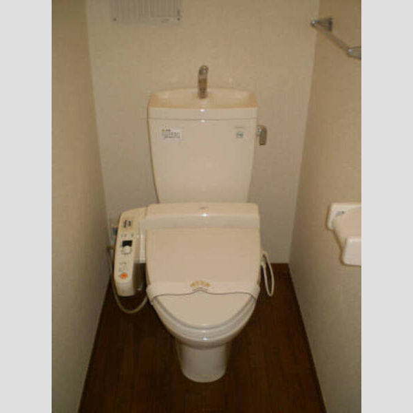 サニーコート103号室 温水洗浄便座(同等タイプ)