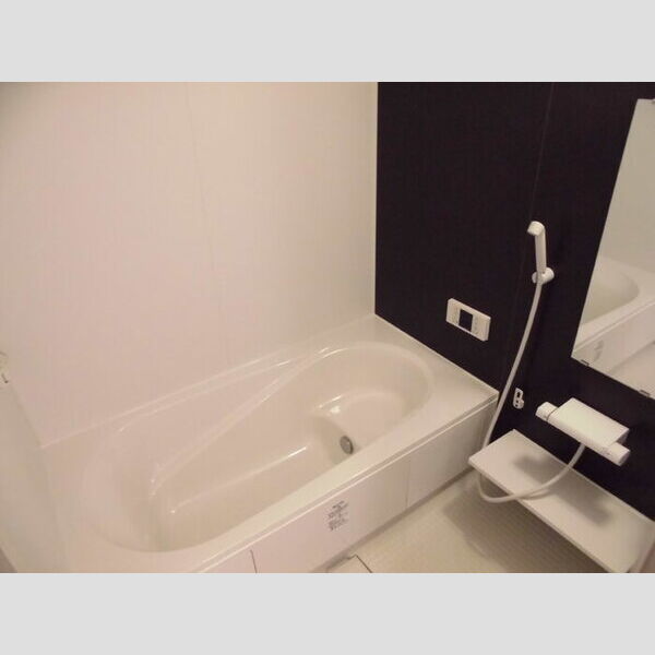 レーヴ　Ⅱ 1坪風呂