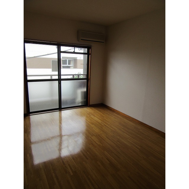 クリーンピア102号室 内観