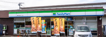 チェリーハウス 【コンビニエンスストア】ファミリーマート 調布佐須町五丁目店まで384ｍ