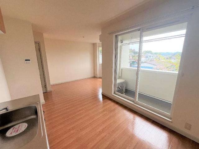 セレーノ　Ｋ＆Ｋ201号室 リビング