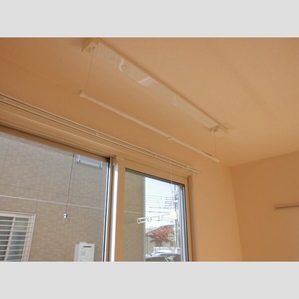 エムグランデ　Ⅰ103号室 室内物干し