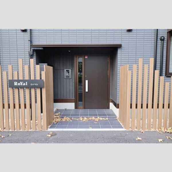 RoYal エントランス