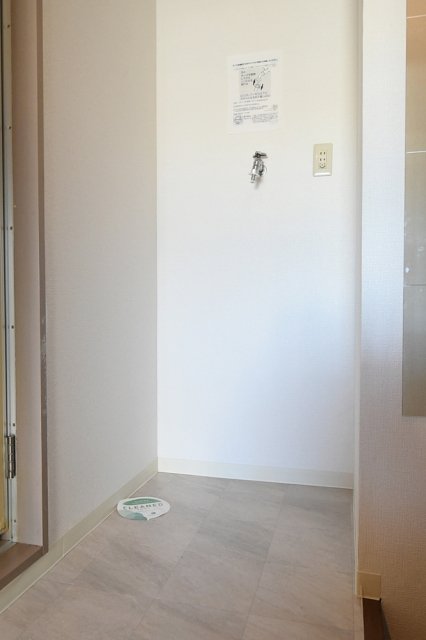 サンパレス目黒7階 同建物別部屋の参考画像