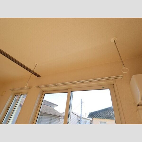 オラカーサ201号室 室内物干し