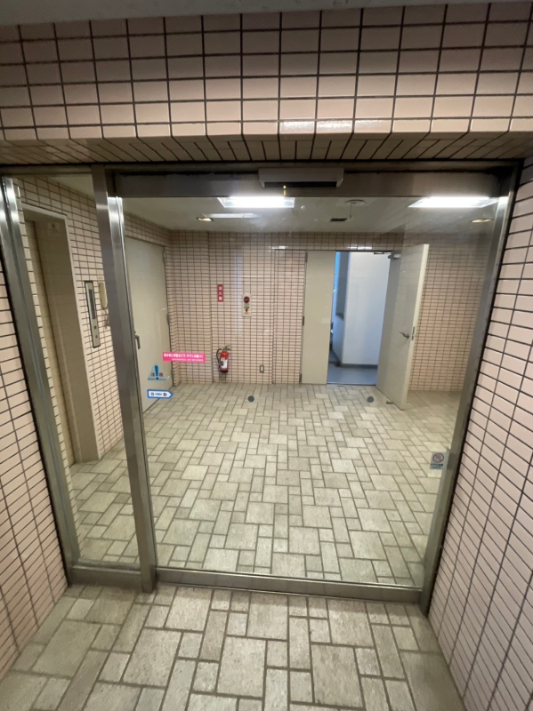 ケントコート藤沢善行1階 安心のオートロック♪