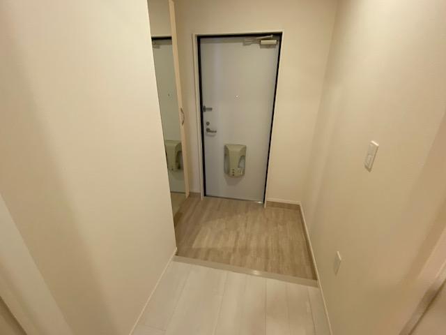 ｍａｕｖｅ　葵 玄関