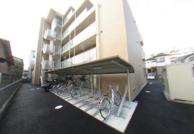 アメティスタ本中山4階 無料駐輪場