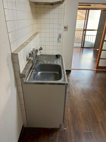 ランドフォレストつきみ野105号室 キッチン