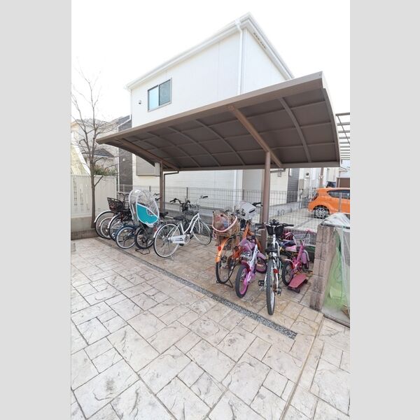 Erdbeere102号室 同建物別部屋の参考画像