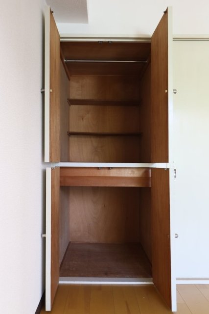 センチュリー東雪谷3階 クローゼット