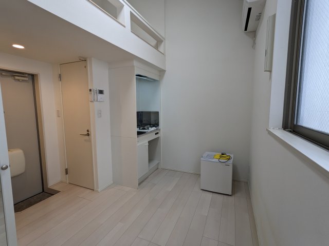 マルズモリシタ203号室 リビング