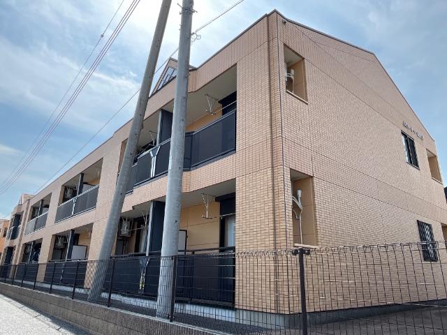 カーサ・デ・成田Ｂ 外観写真（昼）