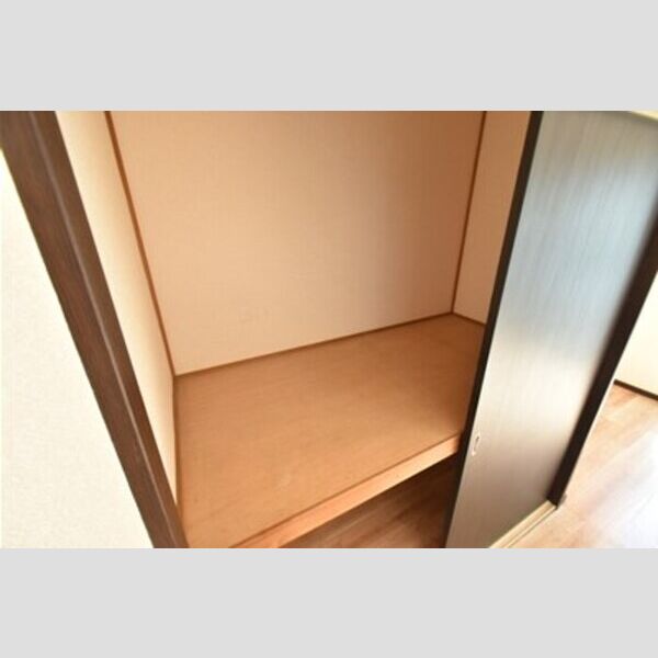 ハイツ　ゆう102号室 押入れ