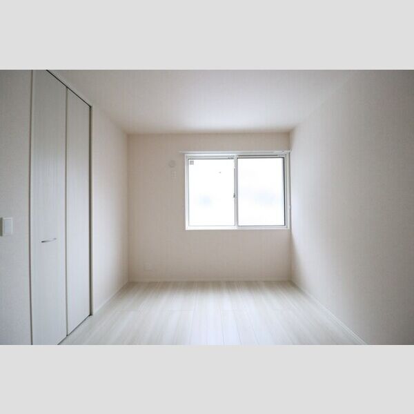 フォレストおおたか　Ⅱ101号室 洋室6帖