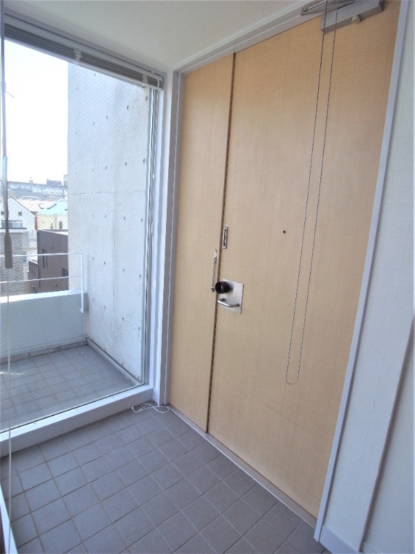 Ｒｅｐｉａ－Ｍ 玄関