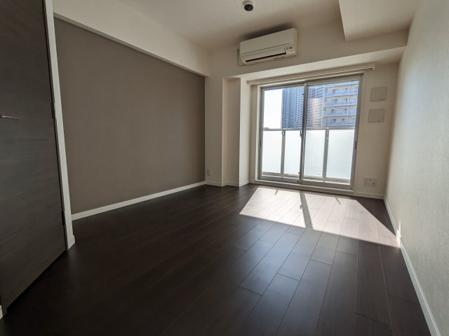 ケーディーエックスレジデンス豊洲526号室 リビング