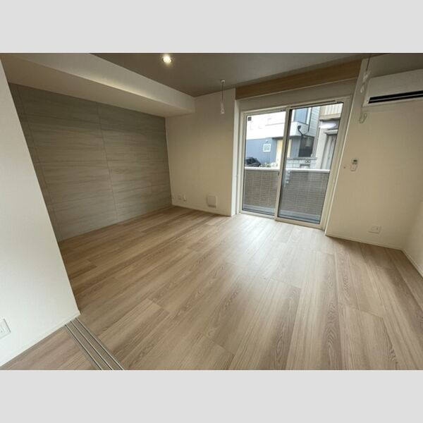 ノーブルパレス上木崎102号室 LDK