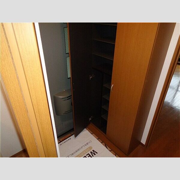 フォレストヒルズ　BB302号室 シューズBOX