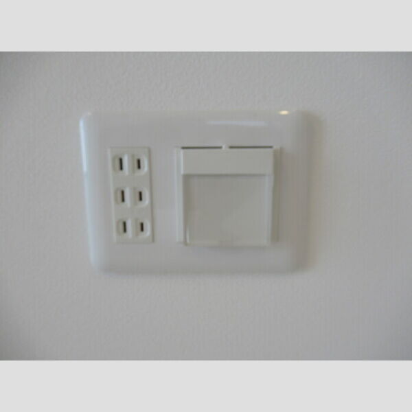 BELTS SHINJUKU　レジデンス1001号室 足元灯