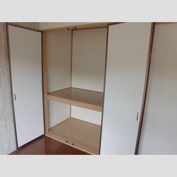 カネダイハウス3 洋室6帖物入