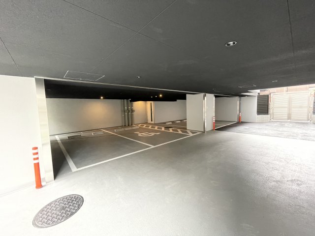 プラウドフラット本所吾妻橋804号室 駐車場