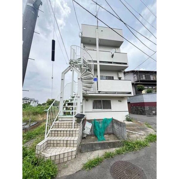 コロネェード大宮 外観