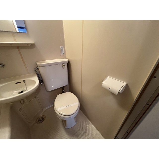 リュミエ本厚木220号室 内観