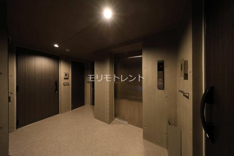 アトリオフラッツ日暮里2階 エレベーターホール