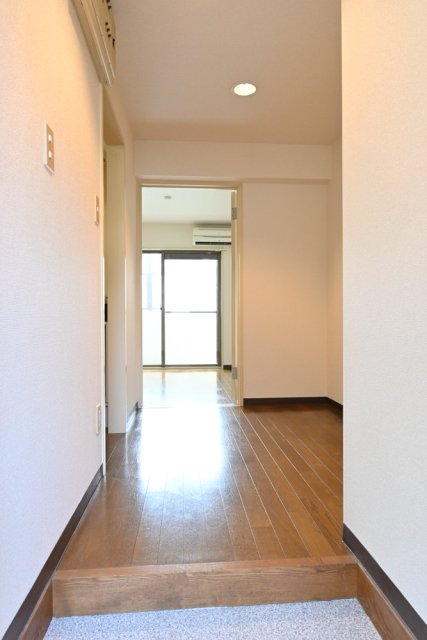 マックポナム代々木公園2階 玄関