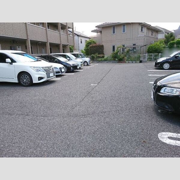 ヴェルドミール　Ⅱ 駐車場