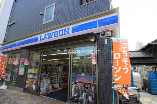 ＨＹＨ ＴＥＲＲＡＣＥ 【コンビニエンスストア】ローソン 志村坂上駅南店 まで212ｍ