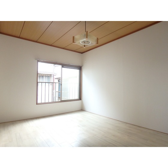 サンルーフ幕張202号室 リビング