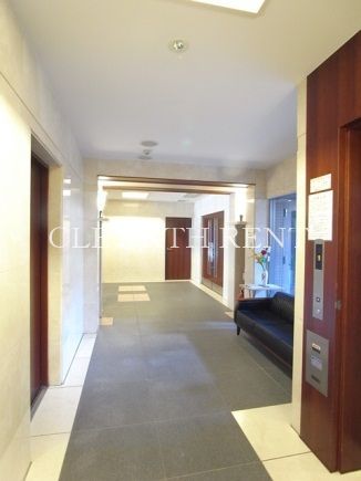 グラーサ西麻布2階 キレイで清潔感ある共有部/管理体制良好