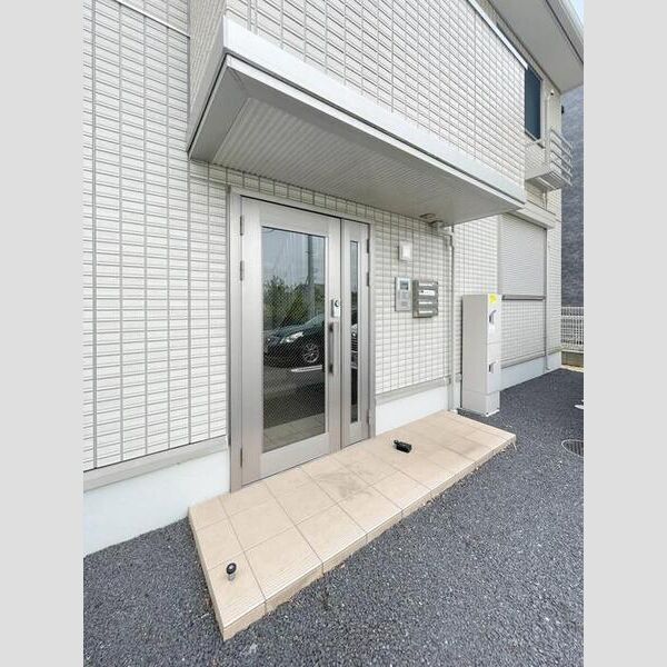 ステラ　B 出入口