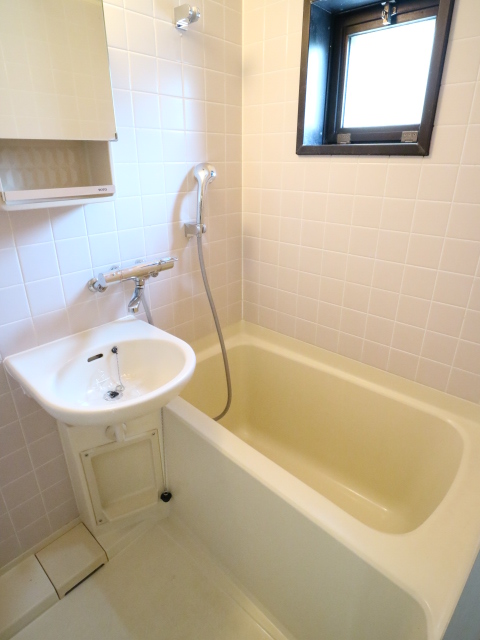 プライムアーバン鶴見寺谷408号室 お風呂